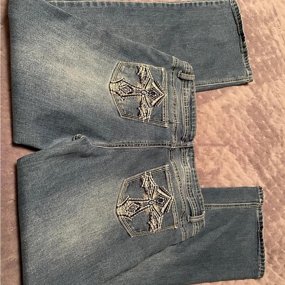 Size 11 boot cut jeans - Picture 4 of 4